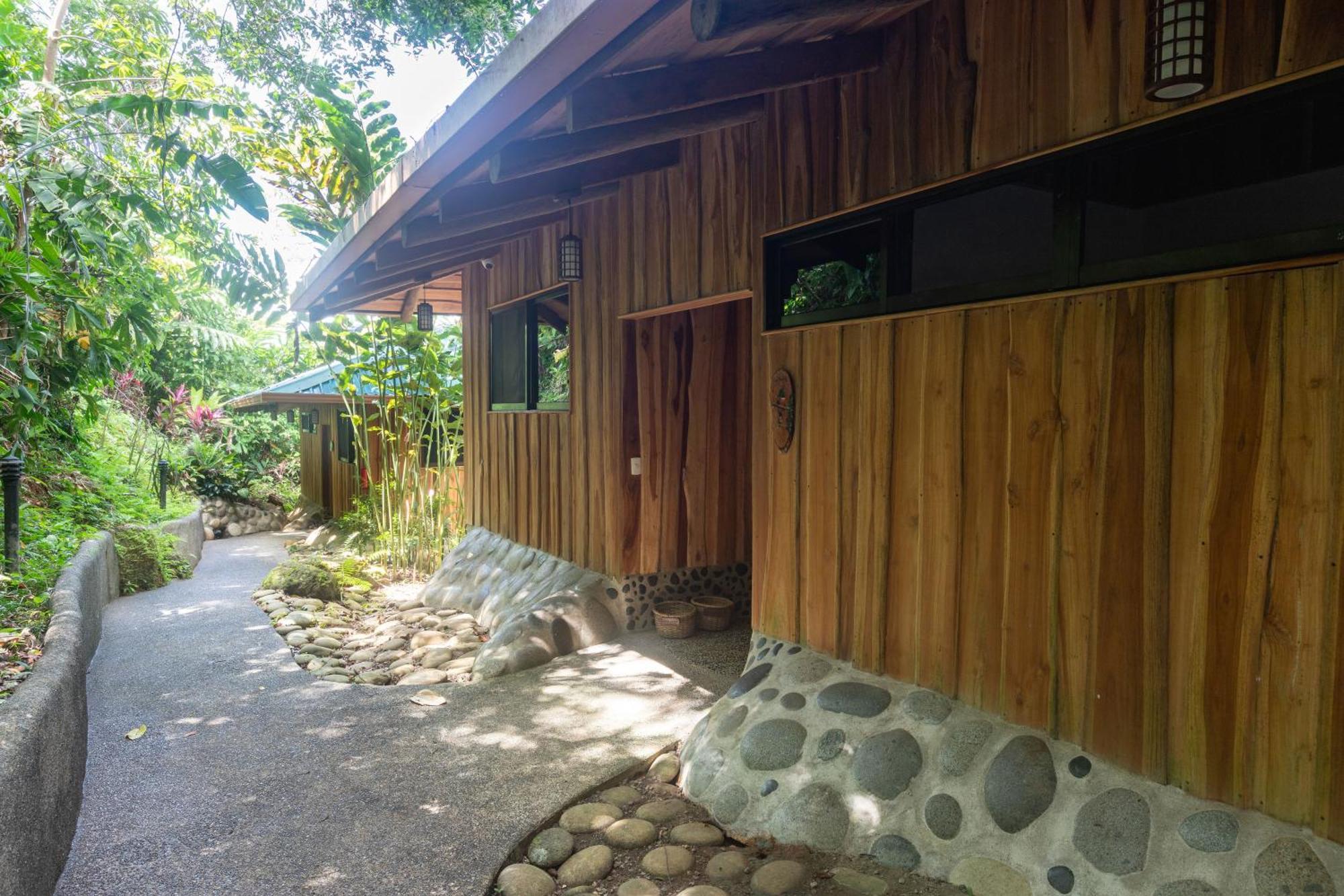 La Cusinga Lodge Uvita Exterior photo